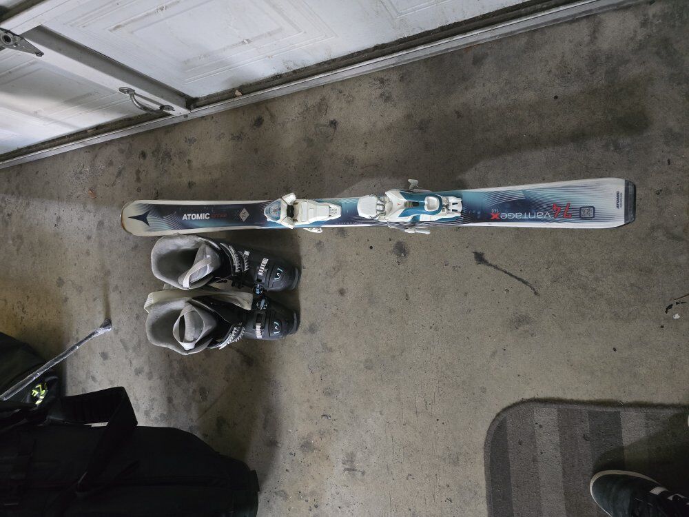 Atomic Vantage 74 x140 skis, bindings and boots