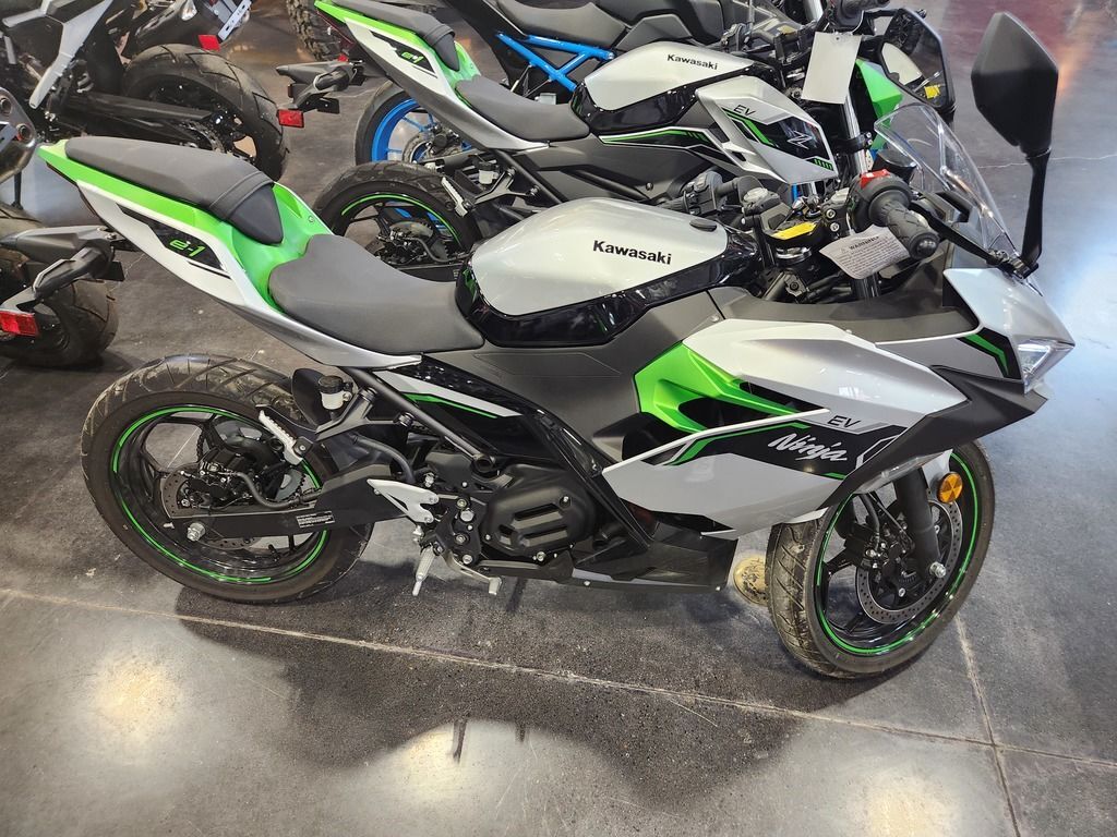 2024 Kawasaki Ninja® e-1 ABS