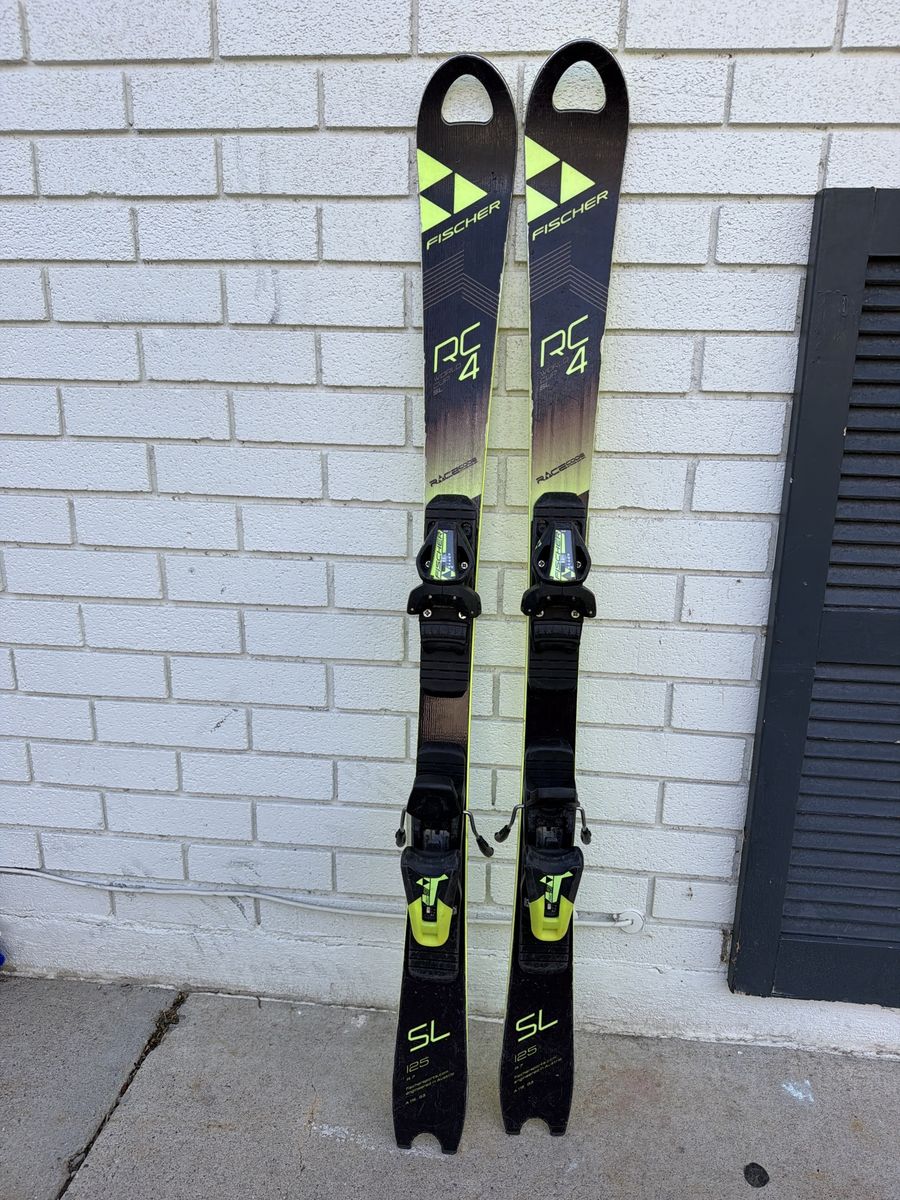 Fischer RC4 SL Race Skis – 125 cm w/ Bindings – Great Youth Carving Ski