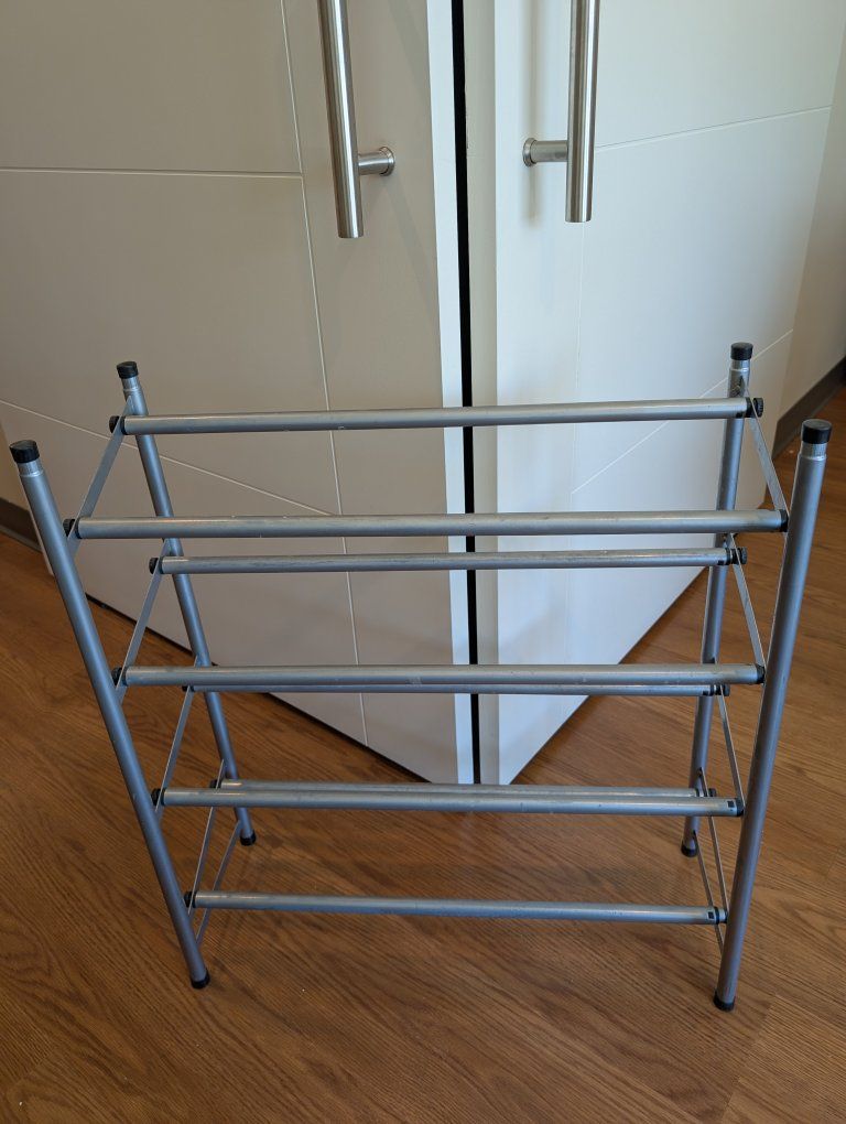 Simplify 4 Tier Metal Expandable Shoe Rack in Gray - Stores 12 to 24 Pairs