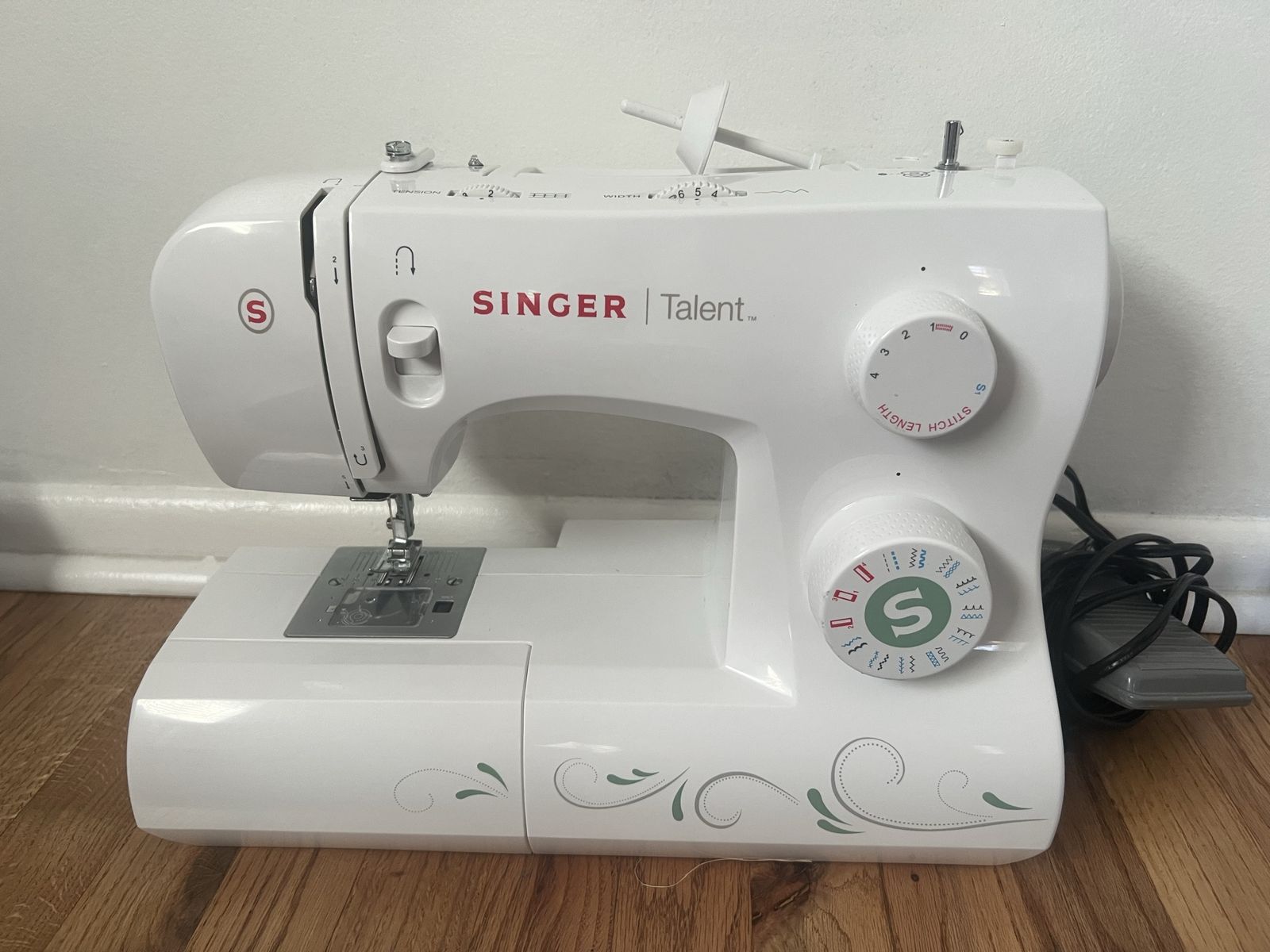 Singer talent sewing machine
