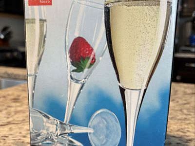 Bormioli Rocco Toscana 5.5oz Champagne Flutes - Set of 4, Made in Italy.