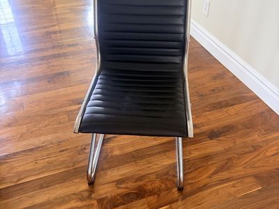 Free Chair