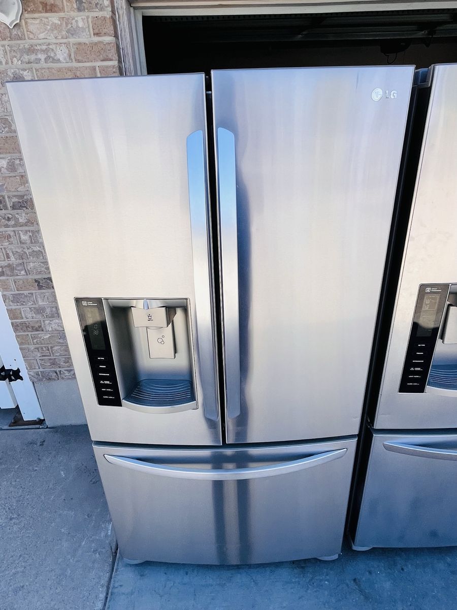 $650 OBO GOOD FRIDGE LG STAINLESS STEEL