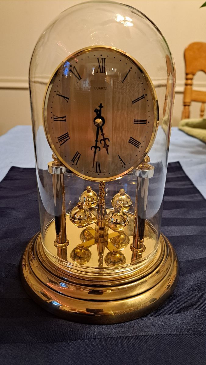 VINTAGE QUARTZ ANNIVERSARY CLOCK
