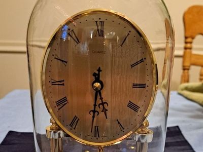 VINTAGE QUARTZ ANNIVERSARY CLOCK