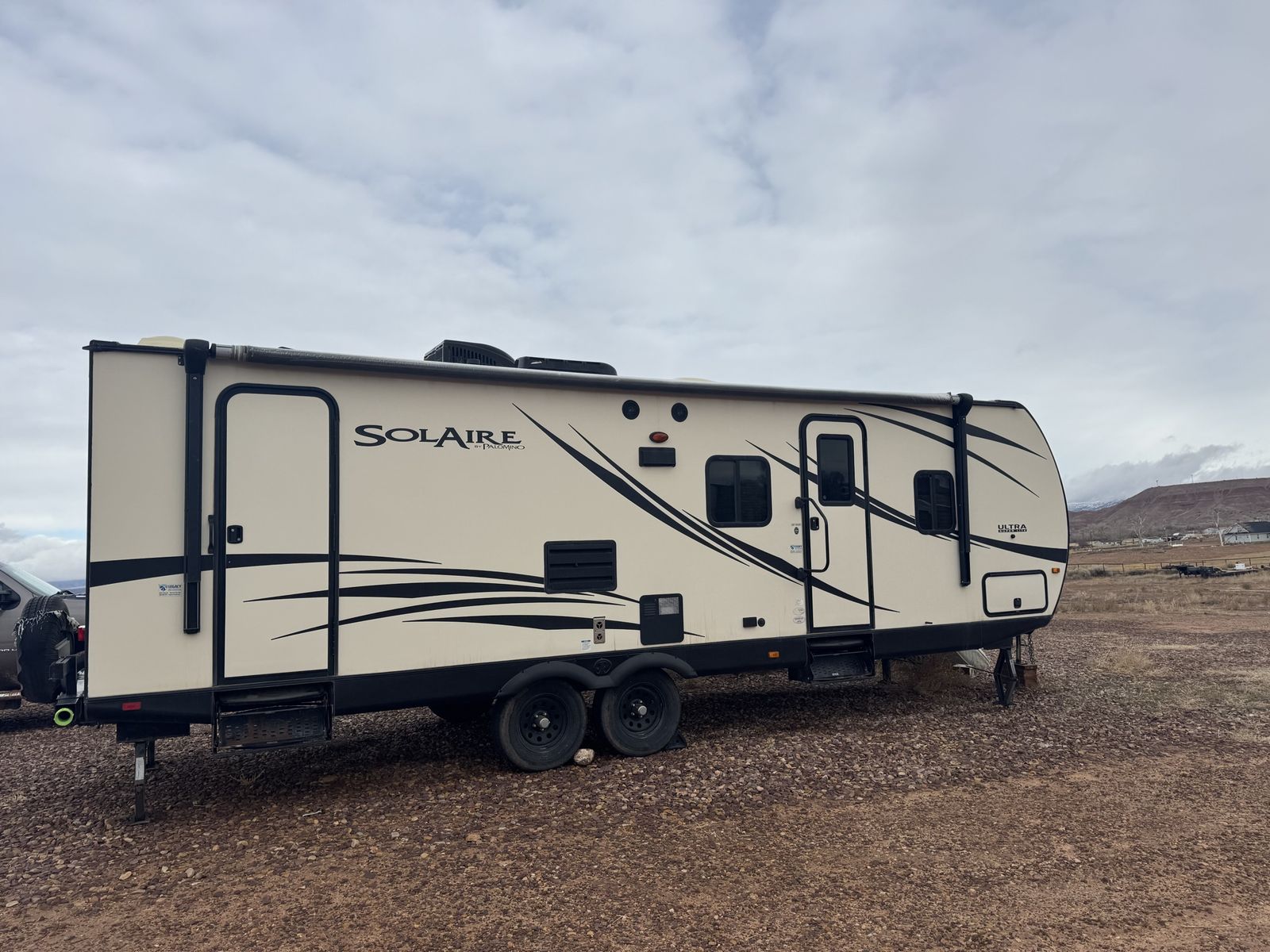2016 Solaire Palamino Travel Trailer