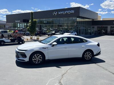 2026 Hyundai SONATA Hybrid Blue