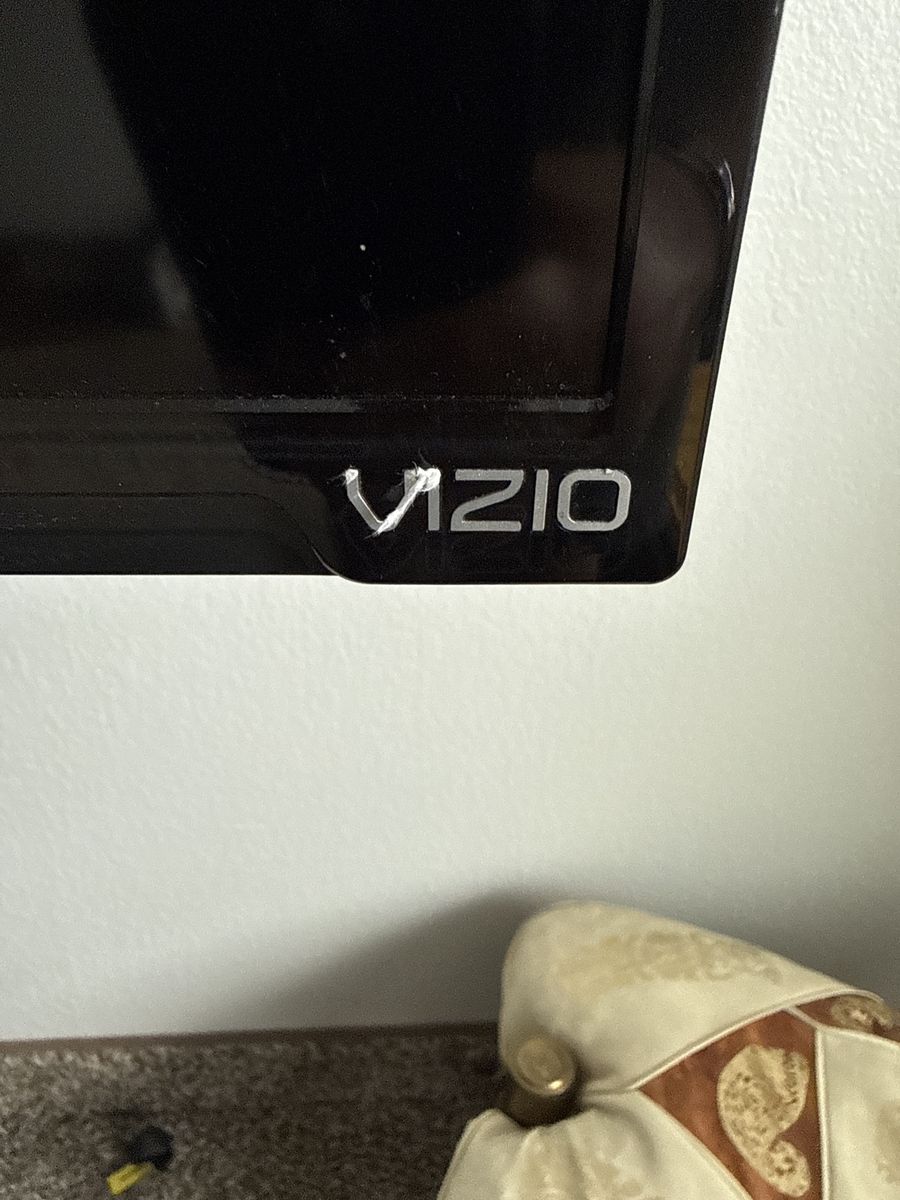CHEAP TV WITH TV STAND AND SOUND SYSTEM