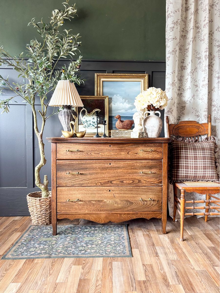 *FREE DELIVERY* Antique Oak Chest of Drawers / Dresser circa 1910s–1930s