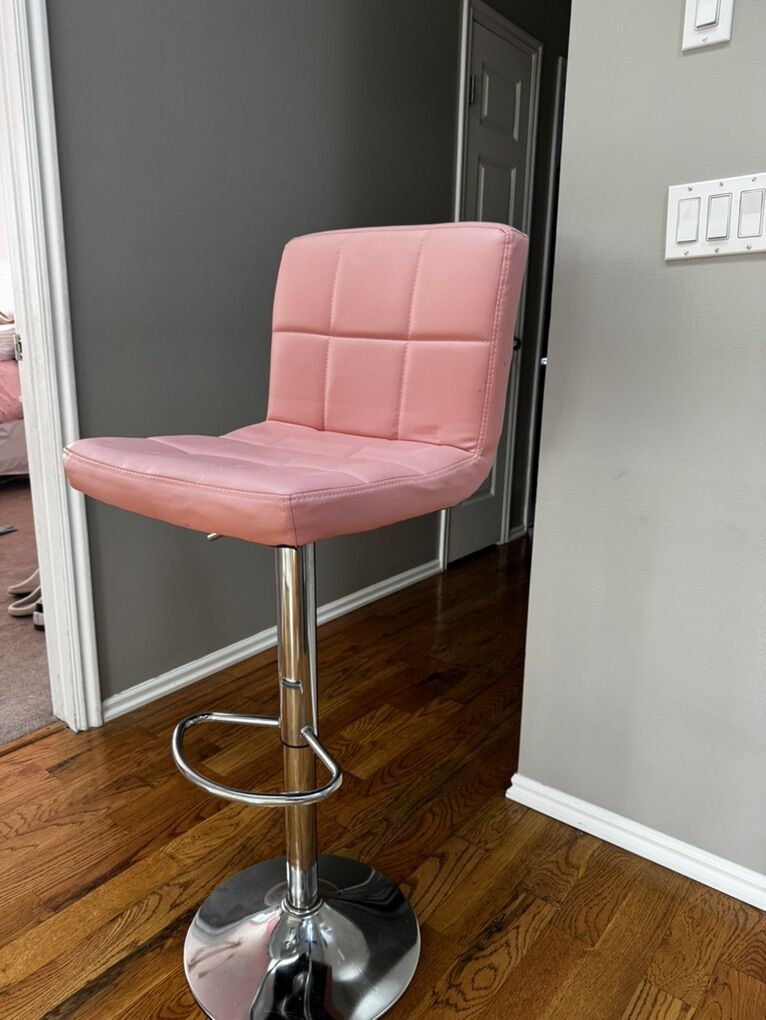 Pink Salon chair