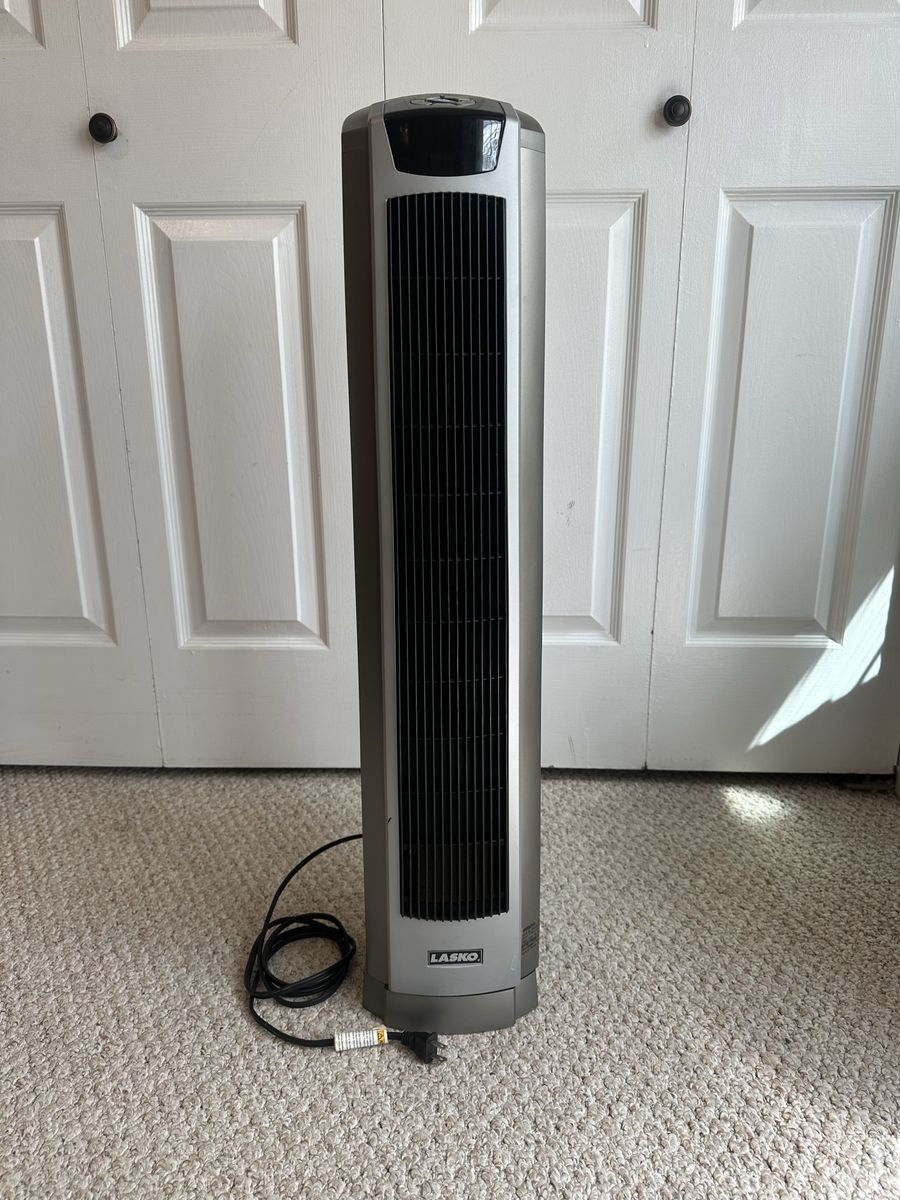 Lasko 32” Oscillating Space Heater W/Remote