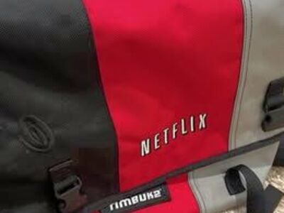 Timbuk2 Messenger handmade Rare Made in USA, Netflix, 16” laptop bag