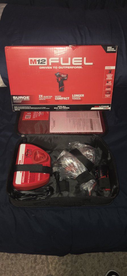 Milwaukee M12 FUEL SURGE 1/4" Hex Hydraulic Driver Kit 2551-22 - New in Box