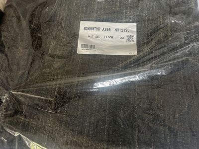 New OEM honda odyssey 2023 to 2025 floor mats brand new