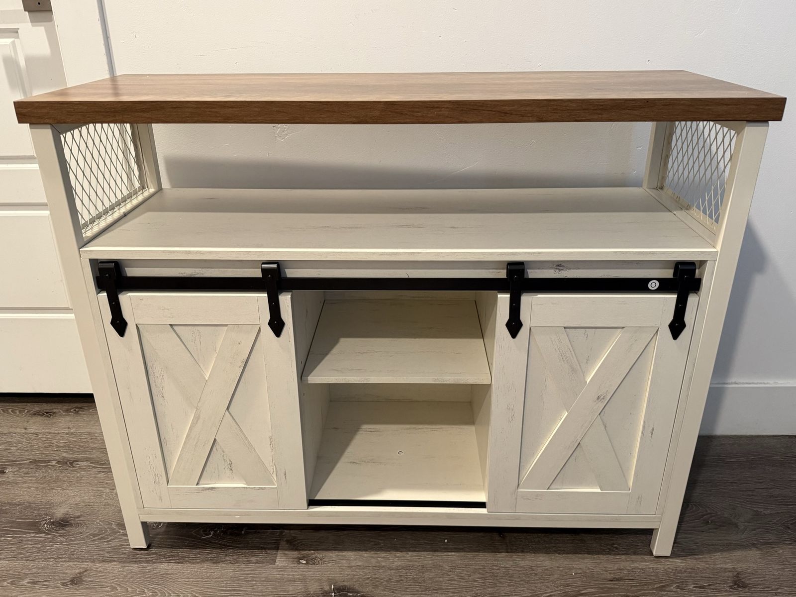 Brand New Farmhouse Sideboard Buffet Cabinet