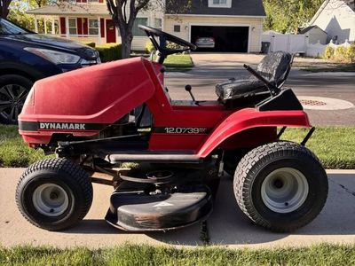Dynamark Riding mower