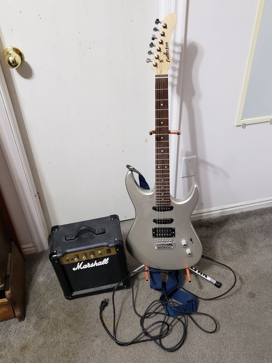 Fullerton electric guitar and amp