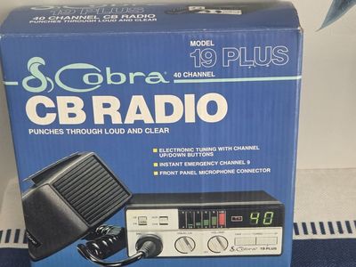 NEW ' COBRA CB Radio MODEL 19 PLUS 40 CHANNEL CB Radio With Mic open box'