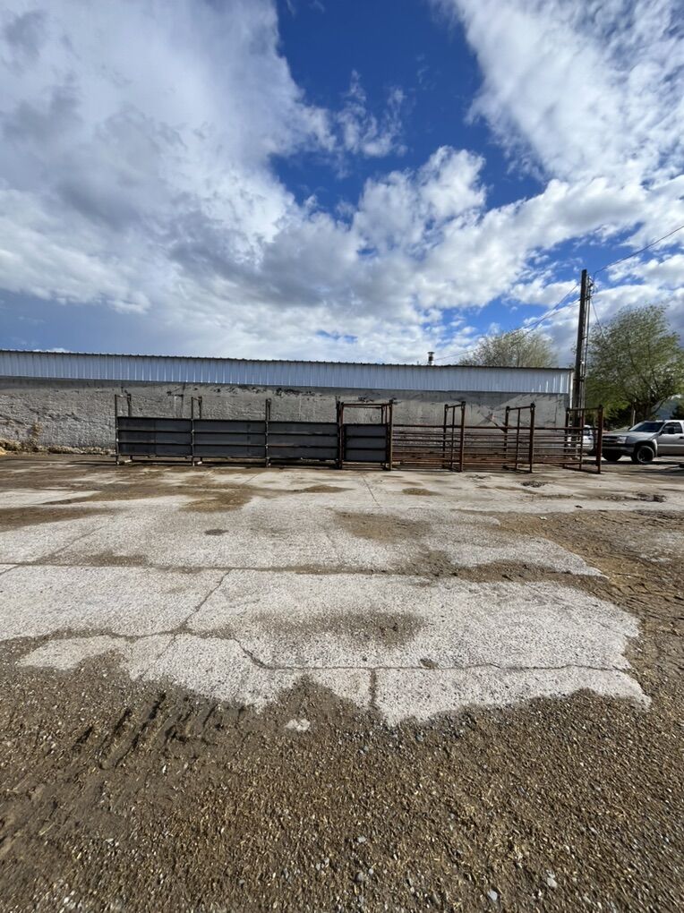 Double Alley Neck down To Single Alley