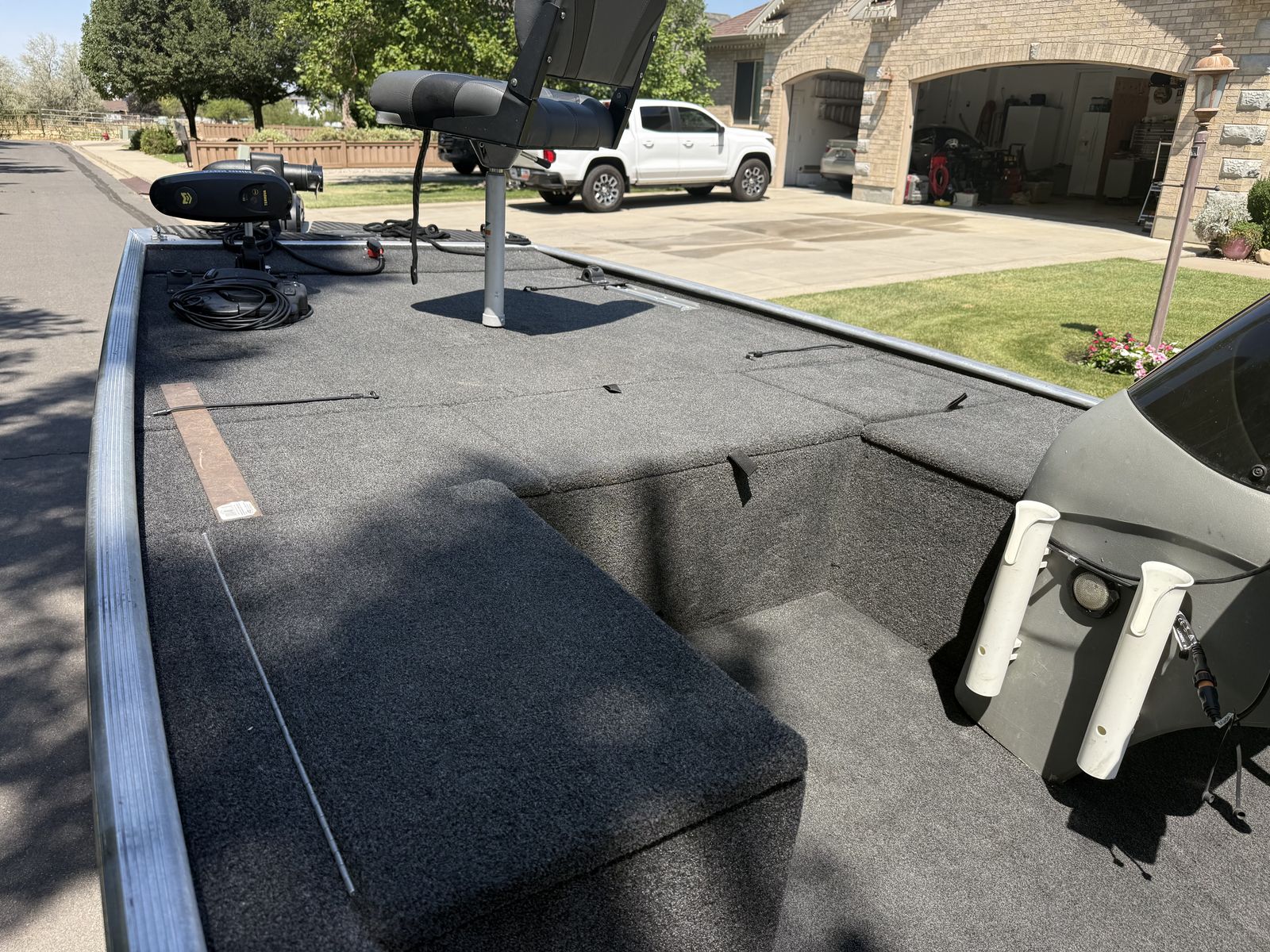 Main image 10