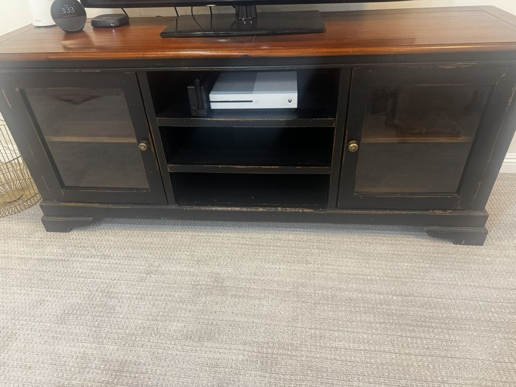 tv stand