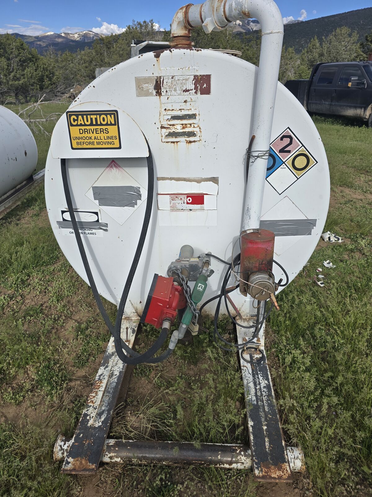 2,000 gallon diesel water chemical oil tank