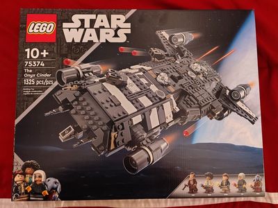 LEGO Star Wars The Onyx Cinder Set 75374 - 1325 Pieces
