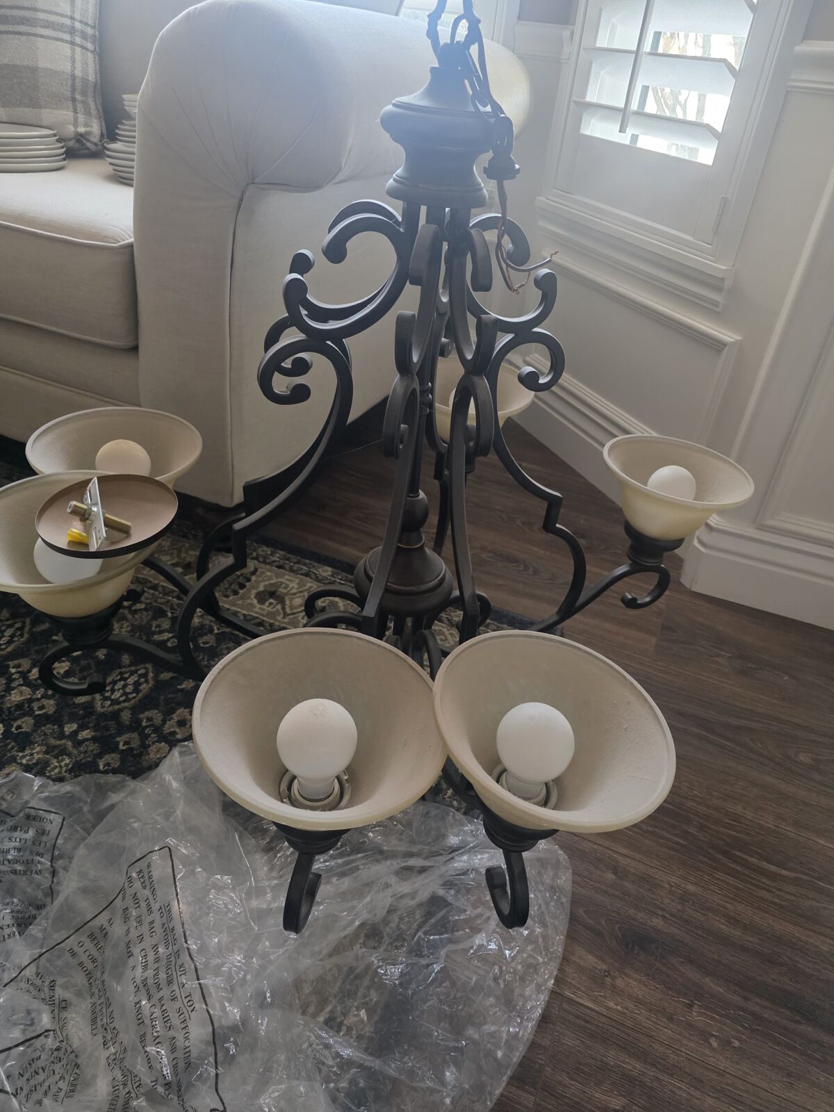 Pendant kitchen light and chandelier