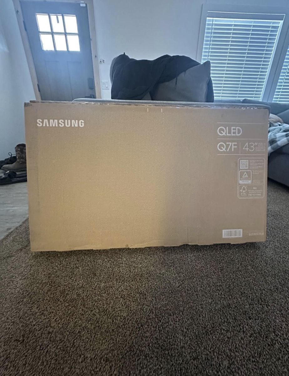 Samsung 43" Class Q7F Series QLED 4K UHD Smart TV (New in Box)