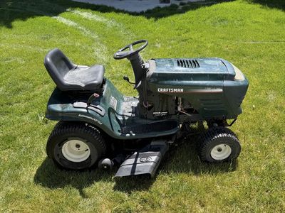 Craftsman riding lawn mower
