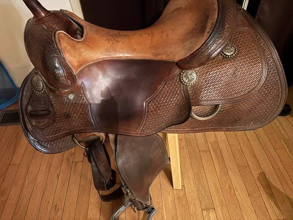 16 inch practice reining saddle