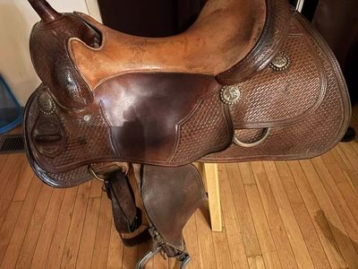 16 inch practice reining saddle