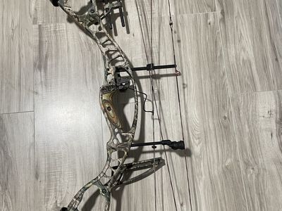Hoyt Alpha Max