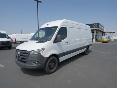 2025 Mercedes-Benz Sprinter 2500