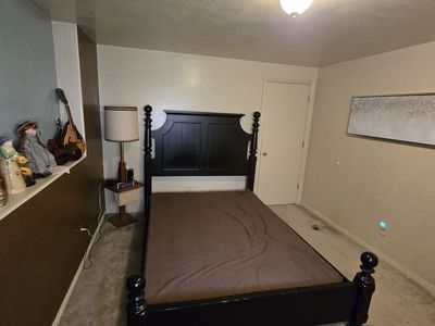 QUEEN BEDFRAME WITH HEADBOARD AND FOOTBOARD