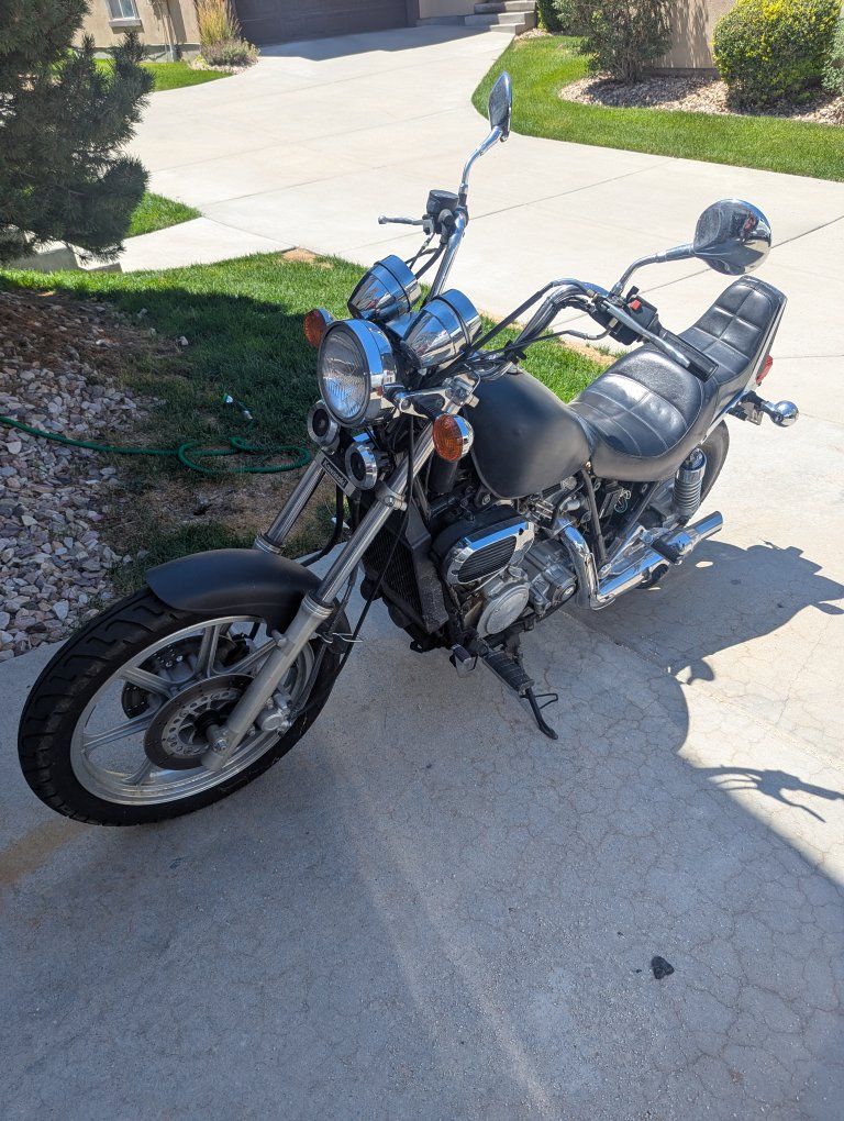 Kawasaki Vulcan 500 Cruiser Motorcycle, Black, Used