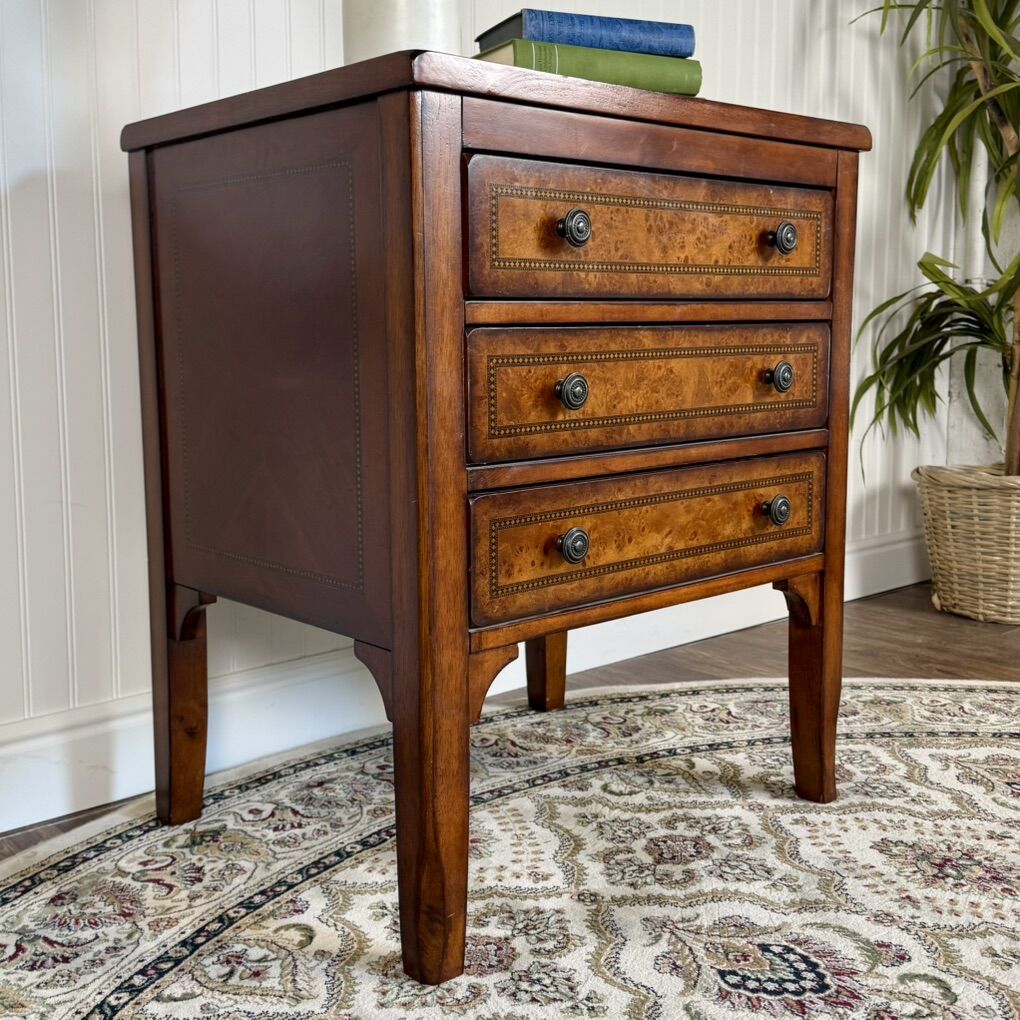 Vintagd Burl Inlay Federal Style Nightstand