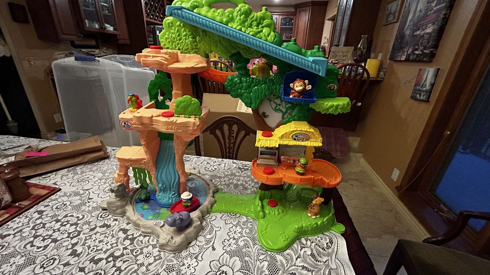 Fisher-Price Little People Share & Care Safari Playset Jungle Animals