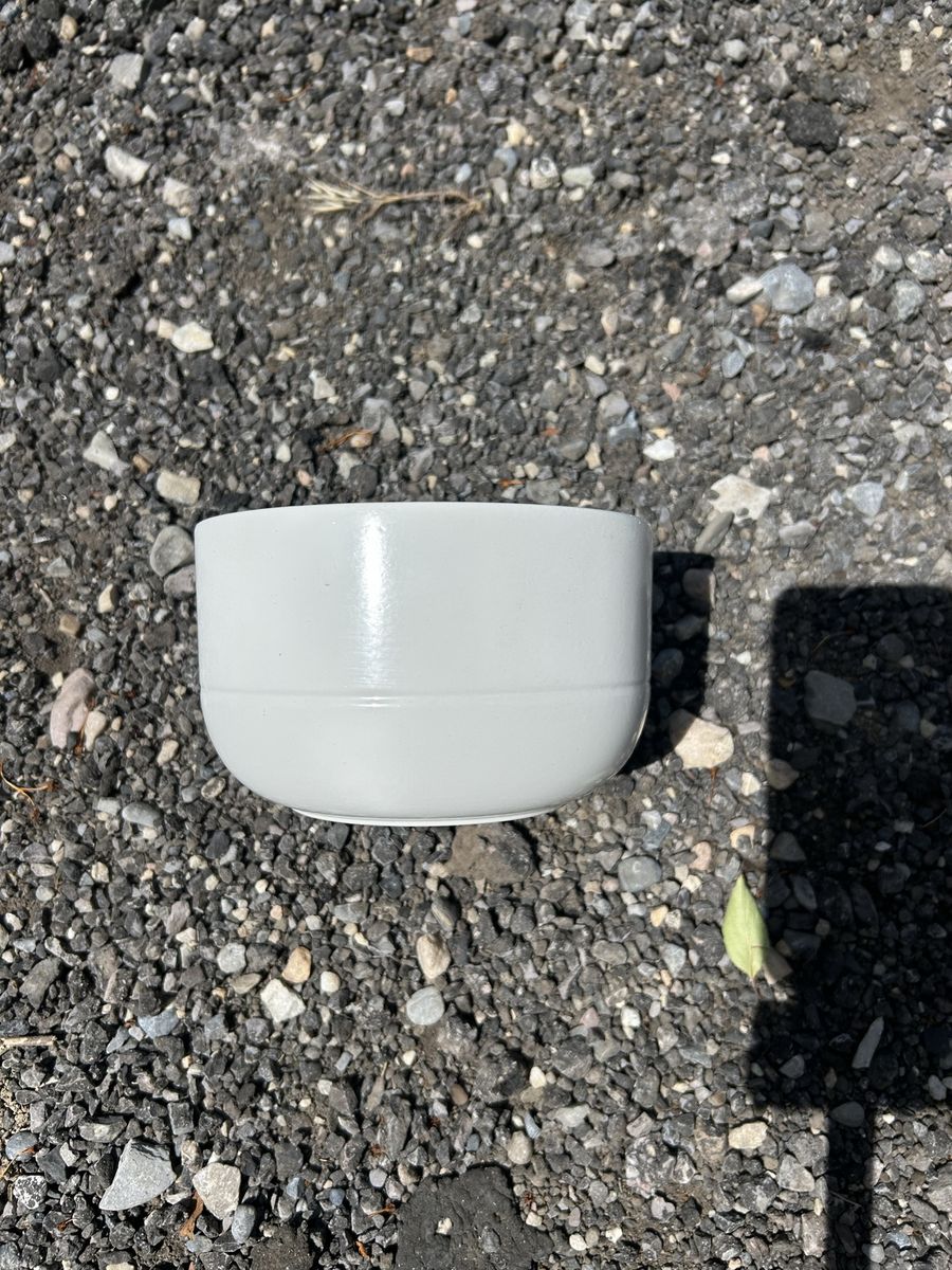 White Ceramic Planter Pot - Modern Design, Indoor/Outdoor Use