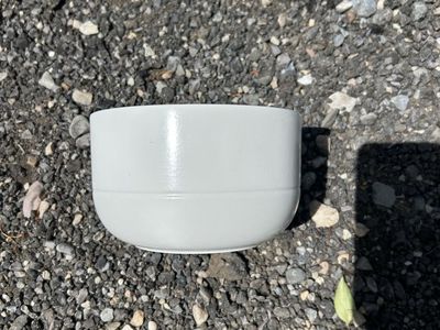 White Ceramic Planter Pot - Modern Design, Indoor/Outdoor Use