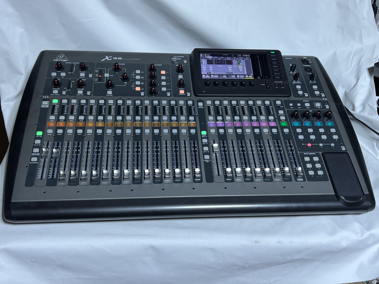 Behringer x32