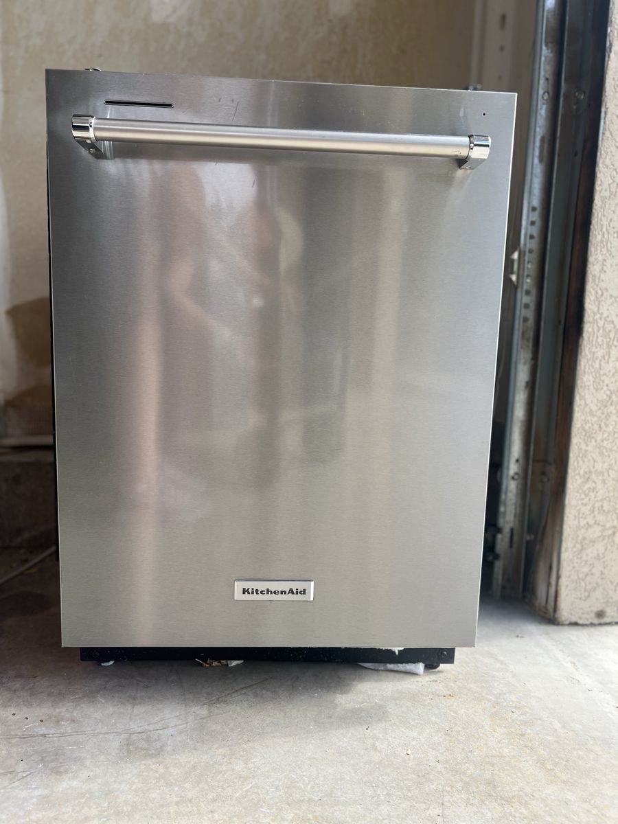 KitchenAid Stainless Steel Built-In Dishwasher