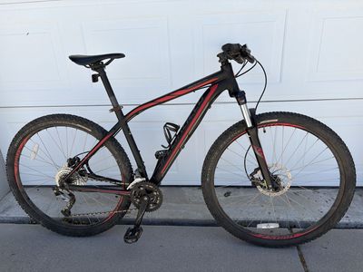 Specialized Rockhopper Sport (Large Frame) - 29" Wheels, 3x9 Setup