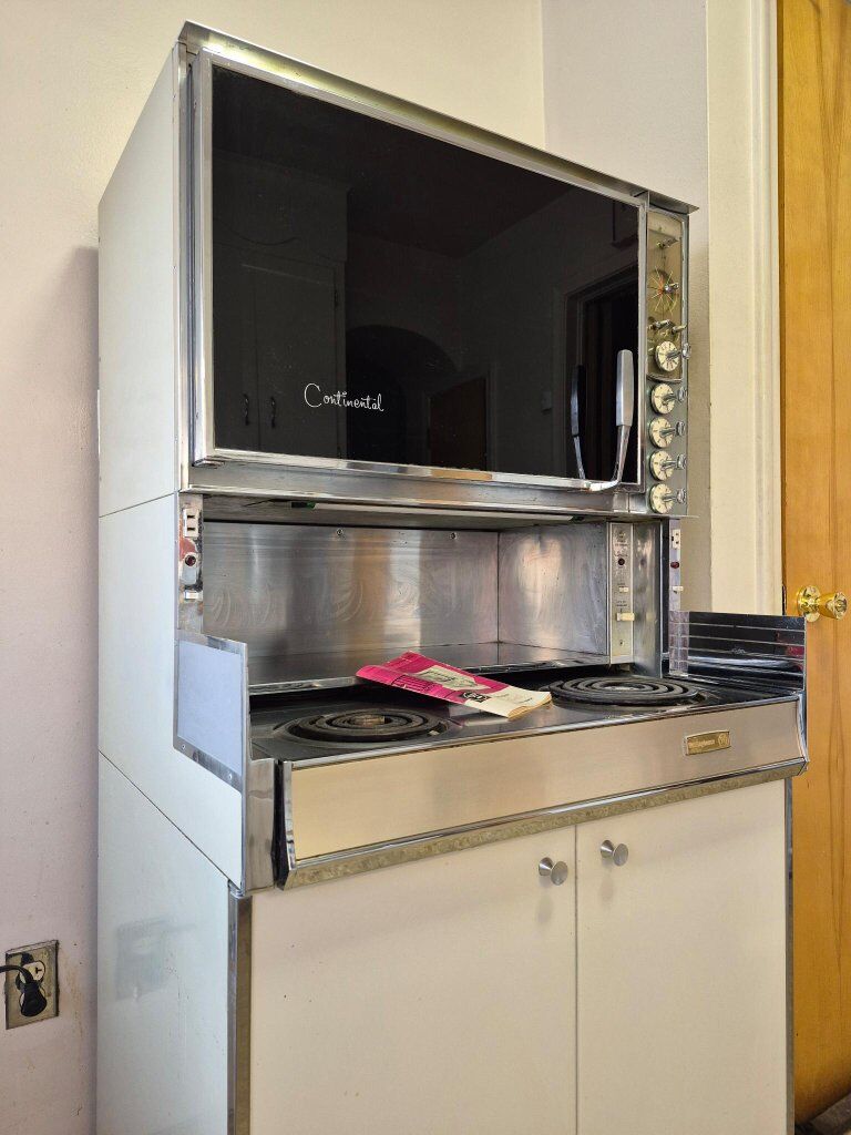 1950s Westinghouse Continental Pull-Out Range