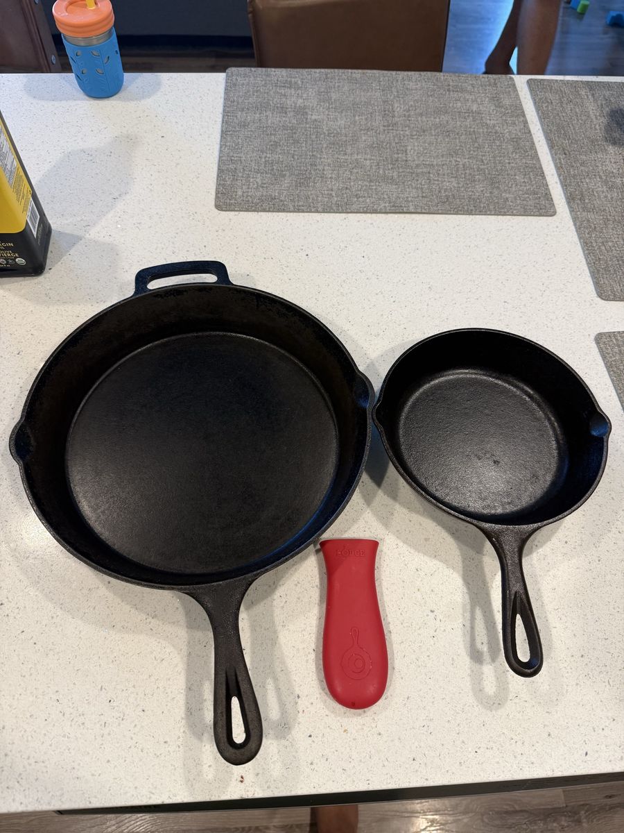 Lodge Cast Iron with Red Silicone Hot Handle Holder