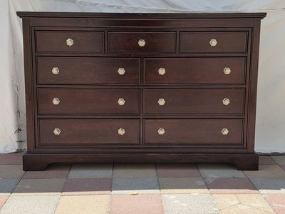 9 Drawer Dresser