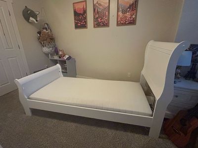 Slay Bed Twin