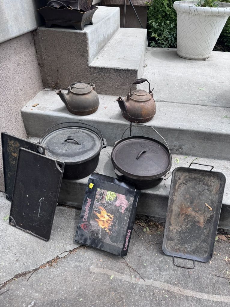 Dutch ovens, Griddles, Cast Iron, Coleman Stove