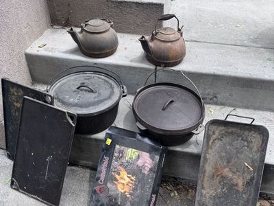 Dutch ovens, Griddles, Cast Iron, Coleman Stove